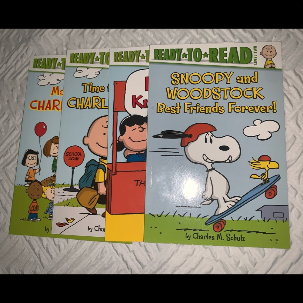 Charlie Brown book bundle 📚